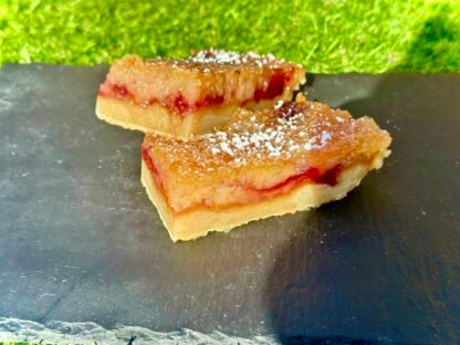 Tray Bake: Bakewell Slice - Image 2
